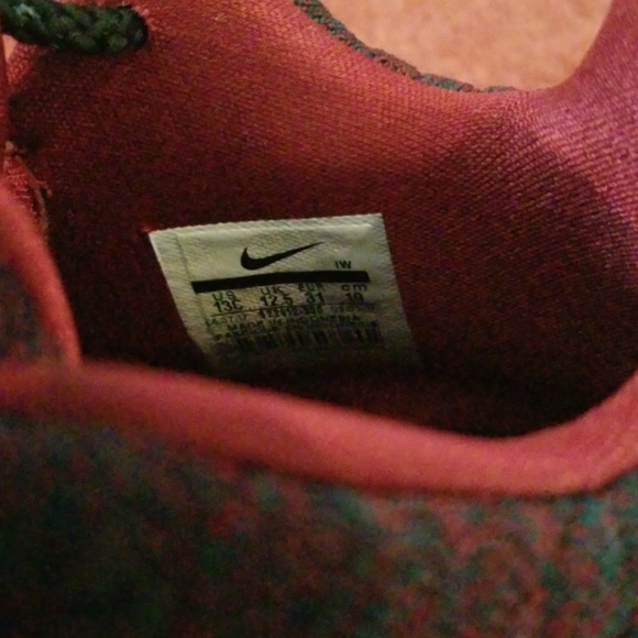 Lebron's - Picture 6 of 8